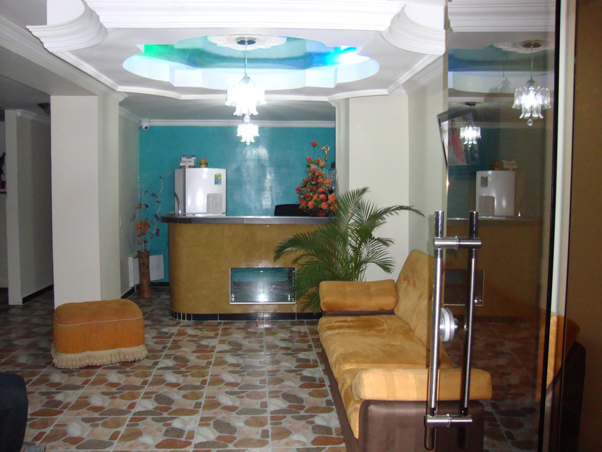 Hotel Emperatriz Armenia  Buitenkant foto
