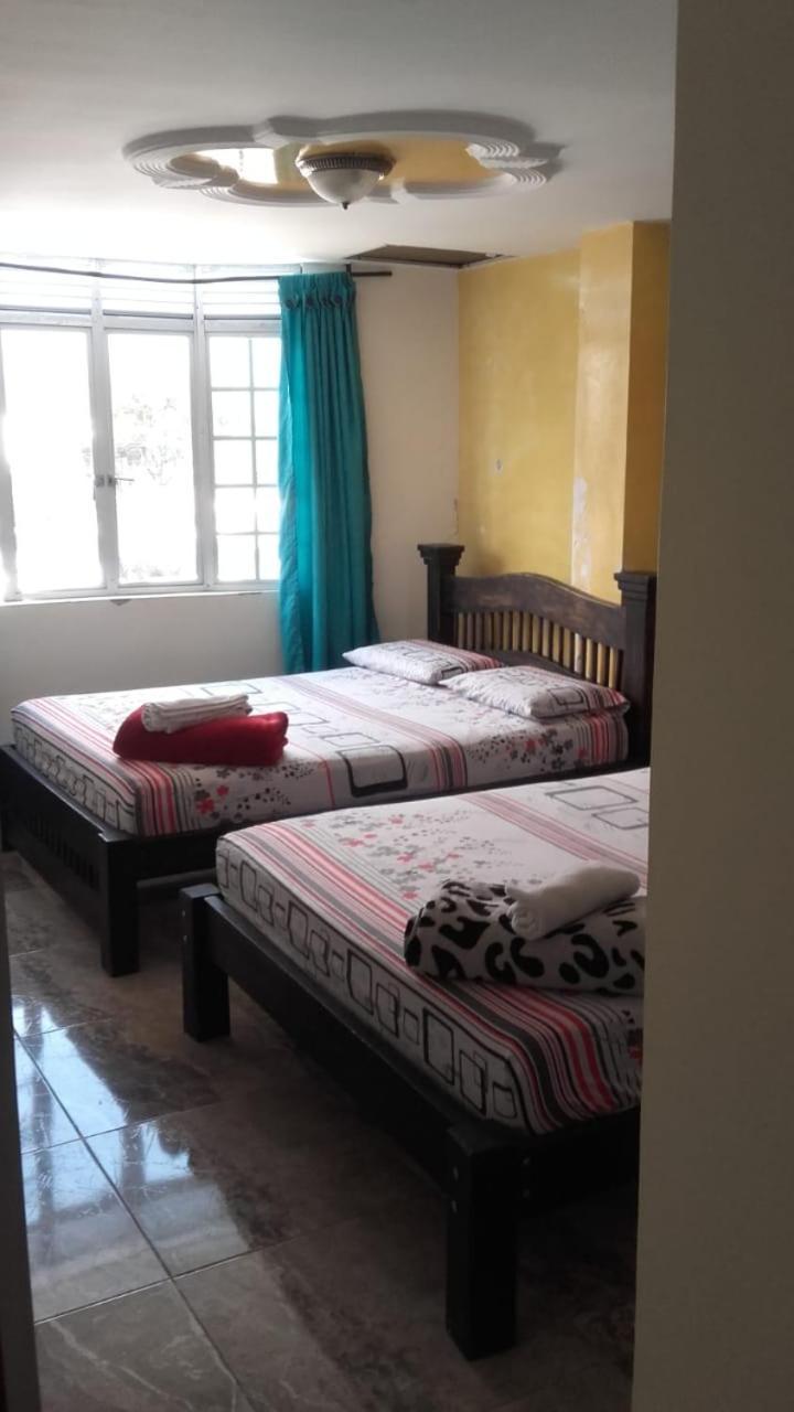Hotel Emperatriz Armenia  Buitenkant foto